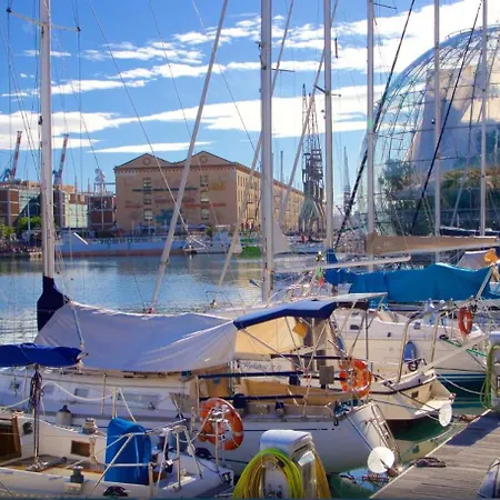 Via Ceccardi 3 Apartamento