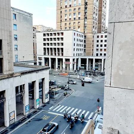 Via Ceccardi 3 Daire *