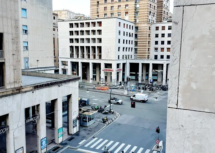 Via Ceccardi 3 شقة *