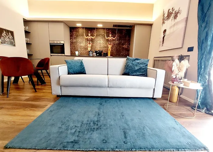 Via Ceccardi 3 * جنوة